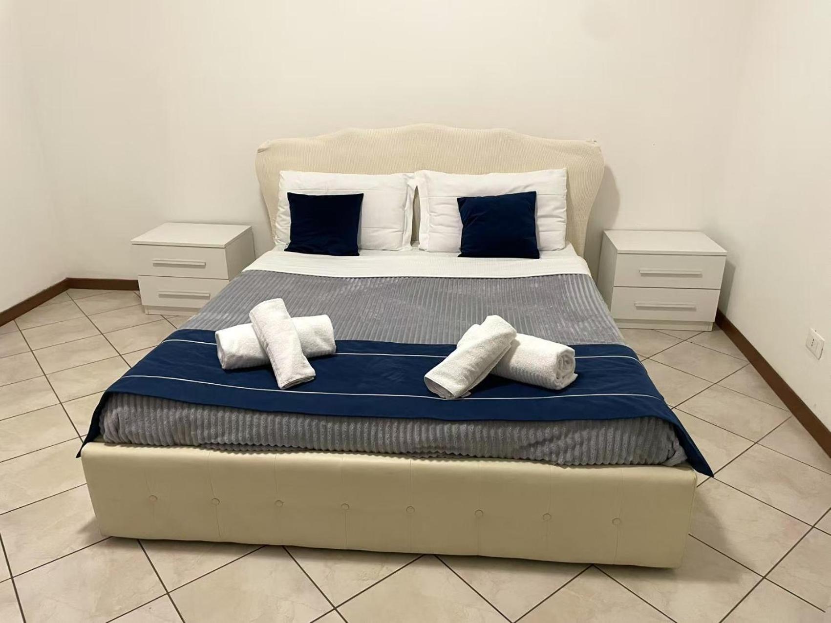 Flat Blue Apartment Verona Ngoại thất bức ảnh